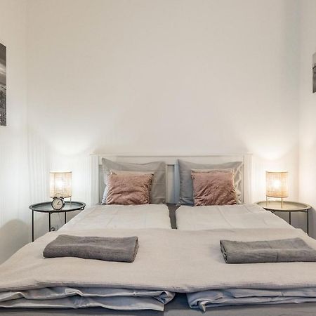 Industrial Fantasy Apartment 부다페스트 외부 사진